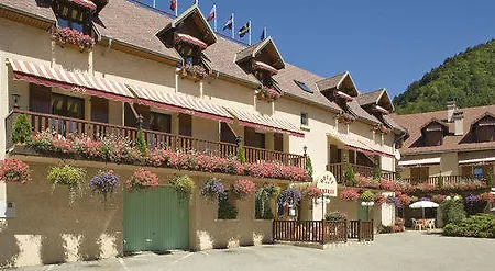 Otel De La Poste Corps