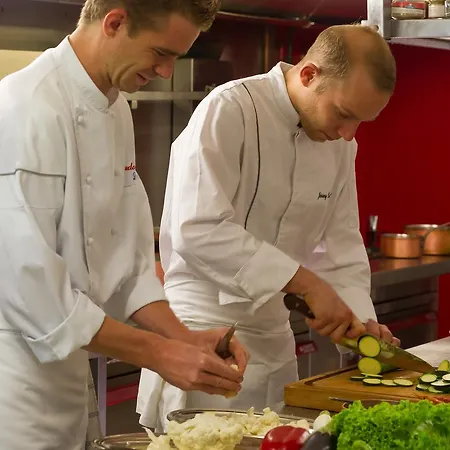 Hotel De La Poste Corps