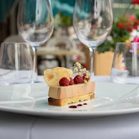 De La Poste 3* Corps